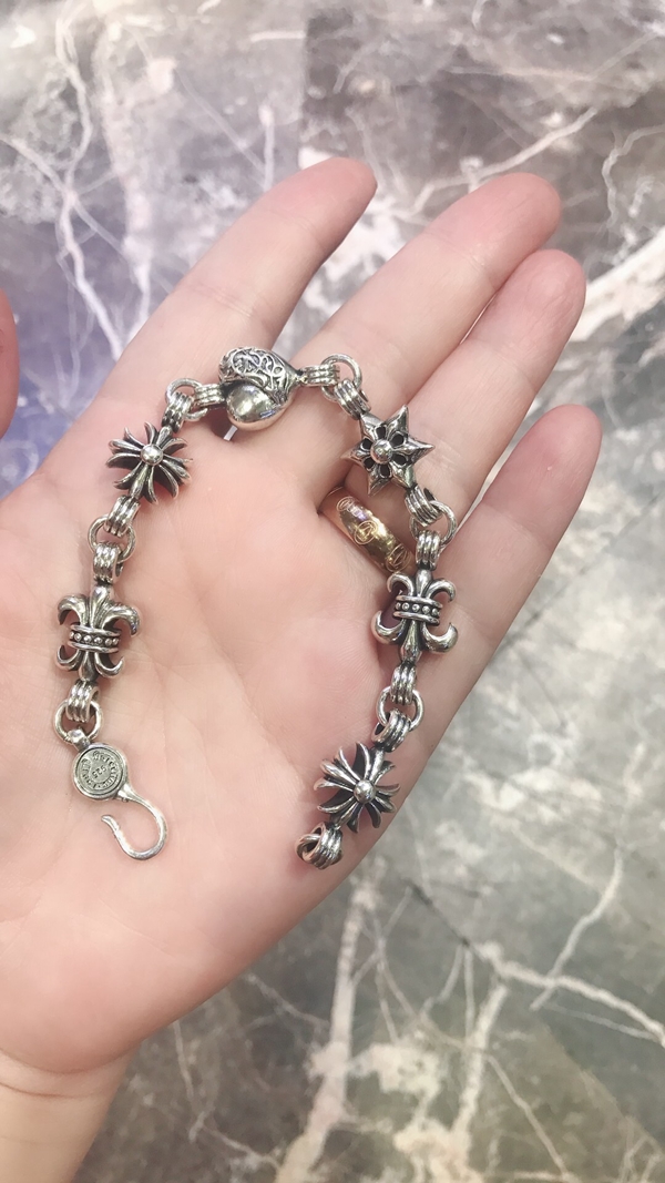 クロムハーツアクセサリー内部構造